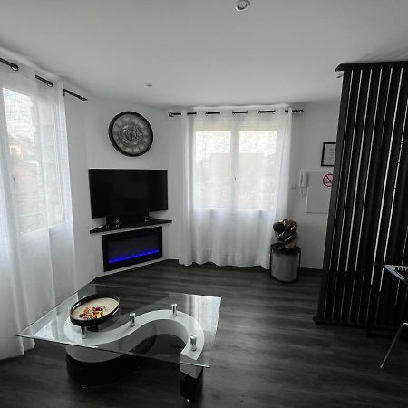 Apartamento Appart De Luxe Tout Confort Jusqu A 4 Personnes Triel-sur-Seine Exterior foto